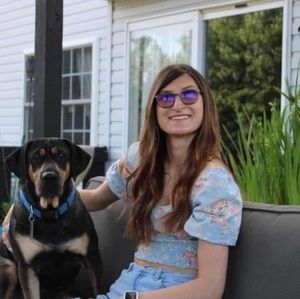 Meet your Posher, Alexiea